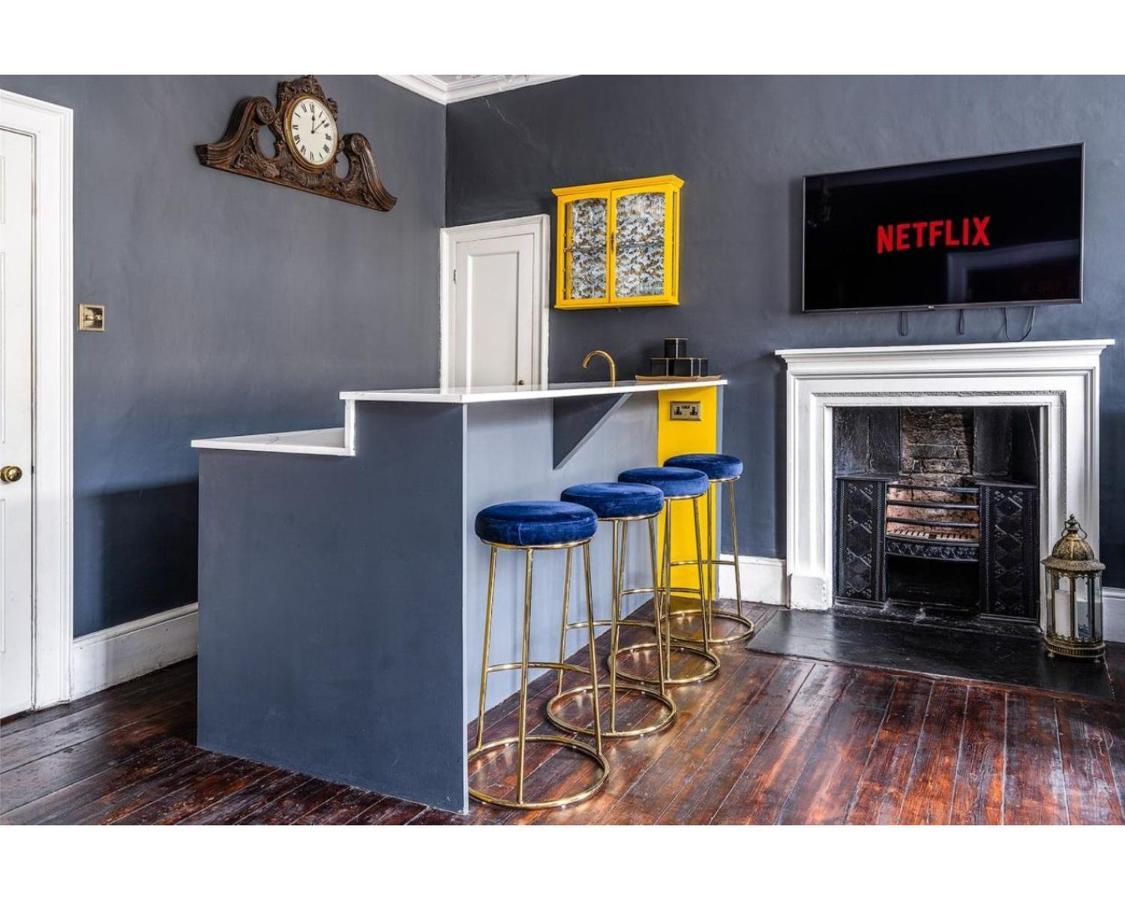 Bennett'S Lodgings A Luxurious 2 Bed Apartment Бат Экстерьер фото